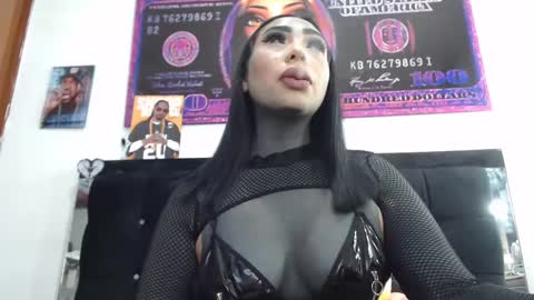 karenth soto online show from February 25, 12:14 am