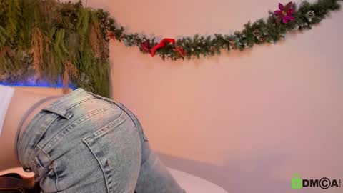 Snapshot of black_jenny chatting on January 10, 10:28 am Jenny online show from January 10, 10:28 am