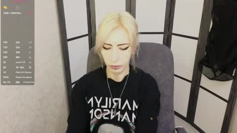 Emily online show from April 14, 8:25 am