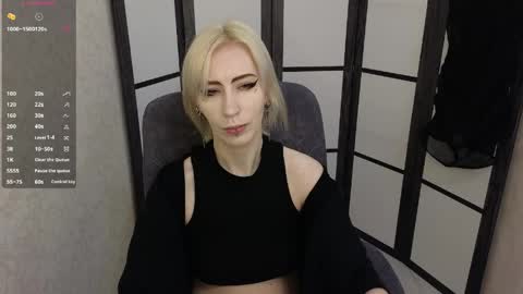 Emily online show from April 15, 8:26 am