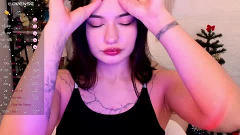 Snapshot of black_pant3r chatting on December 13, 2:43 am Mon Mon online show from December 13, 2:43 am