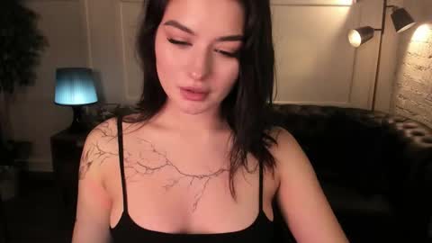 Snapshot of black_pant3r chatting on September 28, 4:08 am Mon Mon online show from September 28, 4:08 am