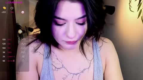 Snapshot of black_pant3r chatting on March 9, 2:50 am Mon Mon online show from March 9, 2:50 am