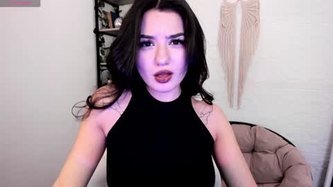 Snapshot of black_pant3r chatting on January 29, 3:01 am Mon Mon online show from January 29, 3:01 am