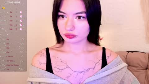 Snapshot of black_pant3r chatting on January 10, 2:46 am Mon Mon online show from January 10, 2:46 am