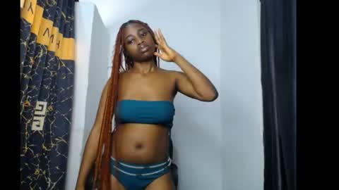 lela online show from July 15, 6:23 pm