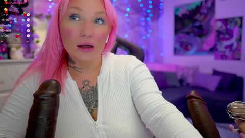 Snapshot of blackedbarbie chatting on January 30, 6:43 pm Alice online show from January 30, 6:43 pm