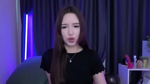 blackeyesgirl online show from June 17, 6:26 am