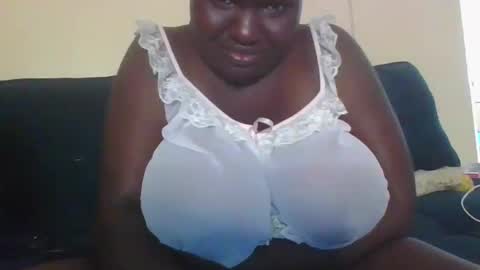 blackfairy2021 online show from October 26, 8:43 am