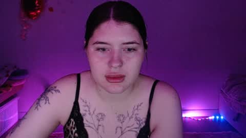 blackroseonee online show from May 14, 1:44 am