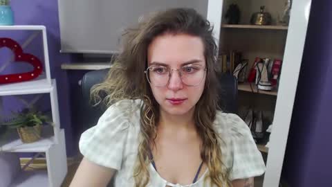 Snapshot of blackrosezoey chatting on January 8, 5:16 am Z O E Y online show from January 8, 5:16 am