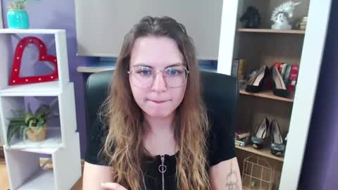 Snapshot of blackrosezoey chatting on March 12, 5:35 am Z O E Y online show from March 12, 5:35 am