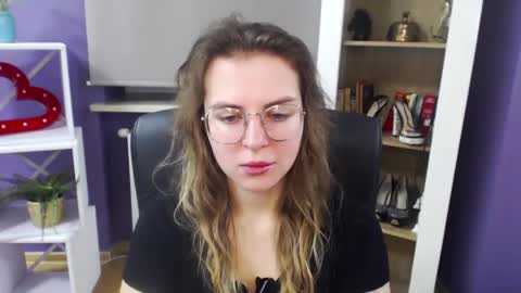 Snapshot of blackrosezoey chatting on January 10, 5:58 am Z O E Y online show from January 10, 5:58 am