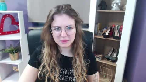 Snapshot of blackrosezoey chatting on March 3, 5:37 am Z O E Y online show from March 3, 5:37 am