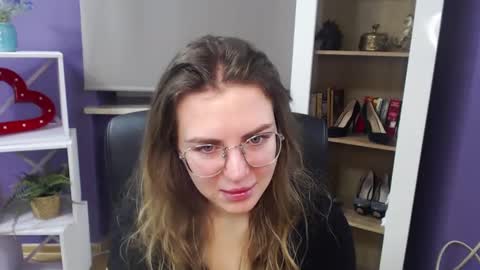 Snapshot of blackrosezoey chatting on January 16, 5:32 am Z O E Y online show from January 16, 5:32 am
