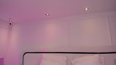 BLEYDI  online show from September 23, 4:21 am