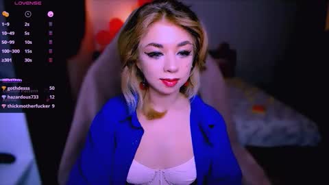 Nicole online show from December 3, 10:50 am