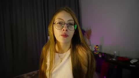  LiLy online show from November 25, 4:03 am