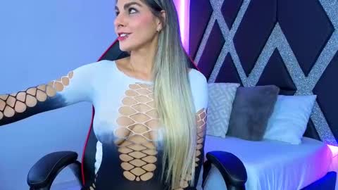 alejandra online show from September 19, 2:10 am