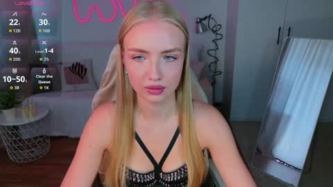 Nessa online show from May 23, 9:07 am