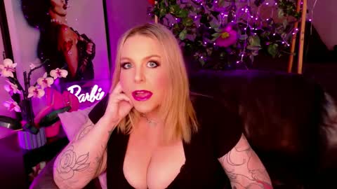 JJ online show from October 18, 11:57 am