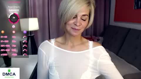 Lola online show from July 30, 3:35 pm