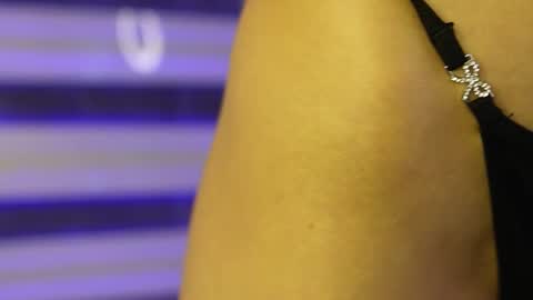 Snapshot of blondie_muller chatting on September 20, 9:02 pm blondie_muller online show from September 20, 9:02 pm