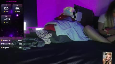 Bubbles online show from November 15, 1:56 pm