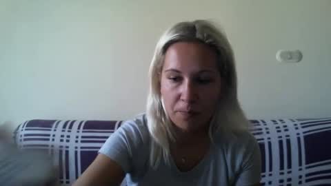 Snapshot of blondiepam23 chatting on January 8, 10:37 am BlondiePam online show from January 8, 10:37 am