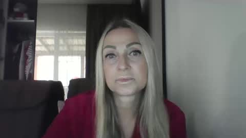 Snapshot of blondkitti chatting on September 23, 9:18 am Iren online show from September 23, 9:18 am