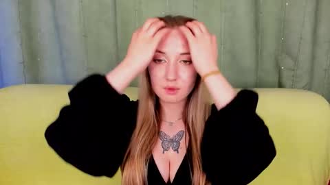 blondyjolly online show from February 18, 11:42 am