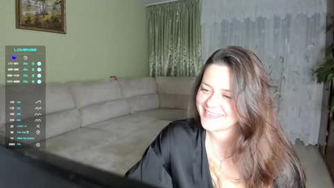 Snapshot of bloomwithmary chatting on September 28, 7:52 pm bloomwithmary online show from September 28, 7:52 pm
