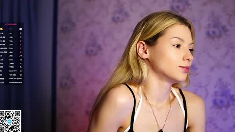 Elly online show from April 19, 6:10 pm