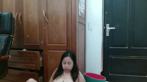 Snapshot of blowy079 chatting on September 30, 7:52 pm blowy079 online show from September 30, 7:52 pm