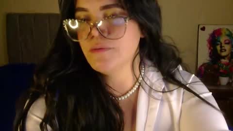 Snapshot of blue_angel33 chatting on October 15, 2:03 am kate online show from October 15, 2:03 am