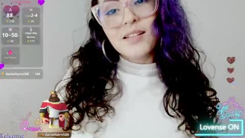 susan  online show from April 27, 4:53 am