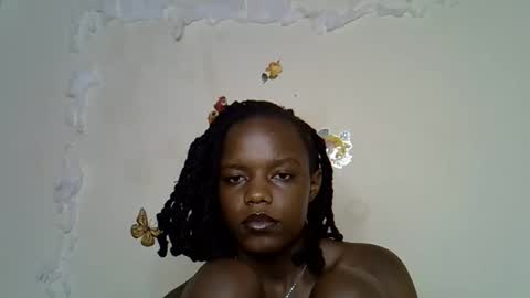 blue_savagee online show from December 3, 7:16 pm