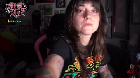 Blue online show from November 21, 1:51 am