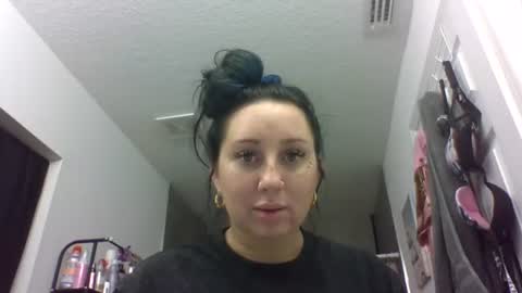 bluebabybunny563 online show from August 9, 11:41 pm