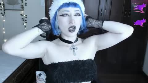 sophie  online show from September 18, 9:46 pm