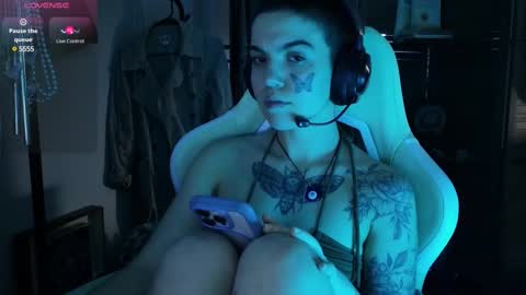 Blue online show from March 7, 10:56 am