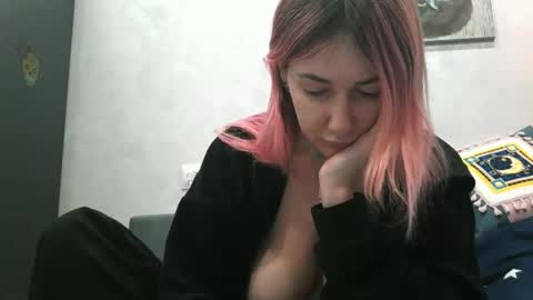 BlueXOwl online show from February 15, 6:12 pm