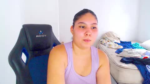  Hey guysI am BrendaWelcome my room online show from October 19, 9:39 pm