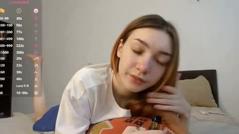 Kate online show from November 6, 9:04 am