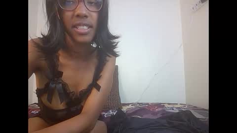 Belle online show from November 6, 12:44 pm