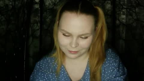 Snapshot of blushing_star chatting on October 16, 6:21 pm blushing_star online show from October 16, 6:21 pm