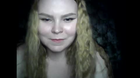 Snapshot of blushing_star chatting on March 12, 7:04 pm blushing_star online show from March 12, 7:04 pm