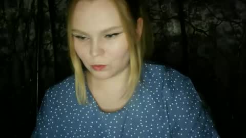 Snapshot of blushing_star chatting on September 25, 4:39 pm blushing_star online show from September 25, 4:39 pm