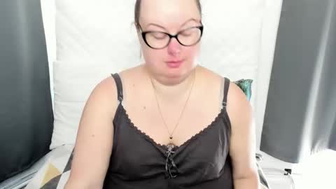 Snapshot of bonnieshining chatting on October 7, 10:08 am Bonnie online show from October 7, 10:08 am