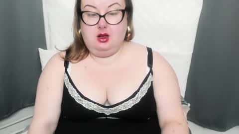 Snapshot of bonnieshining chatting on December 4, 4:54 am Bonnie online show from December 4, 4:54 am